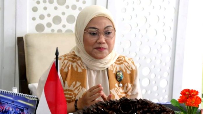 Menteri Ketenagakerjaan Ida Fauziyah memberikan sambutan secara virtual dalam peringatan Hari Pekerja Migran Internasional, Jakarta, Jumat (18/12/2020).(Dokumentasi Humas Kementerian Ketenagakerjaan)