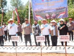 Bupati Bantaeng Bersama Unsur Forkopimda Dampingi Kapolda Ikuti Penanaman Bawang Putih Serentak