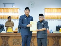 Rapat Paripurna DPRD Bantaeng, Bupati Bantaeng Serahkan Ranperda Perubahan APBD 2026